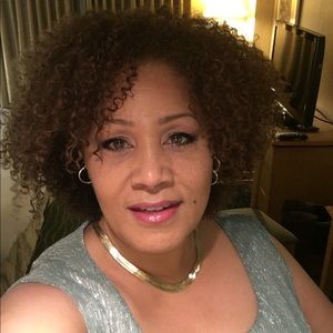 Meet your Posher, Linda